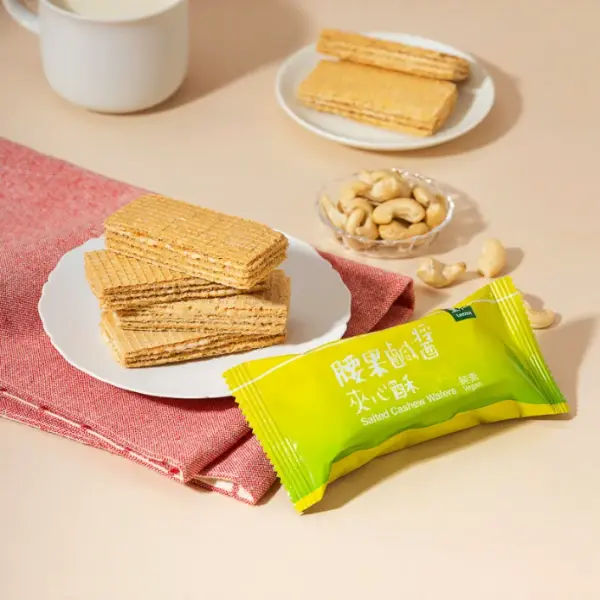 salted-cashew-wafers_08.webp