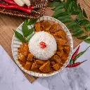 curry-chicken-with-steam-rice_05.webp